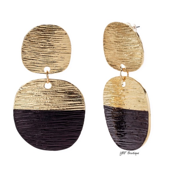 New Black & Gold Brushed Metal Drop Post Statement Fashion Earrings - Picture 4 of 4